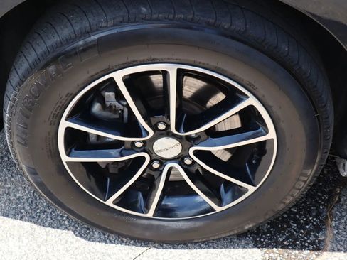 Used 2017 Dodge Grand Caravan GT image 31