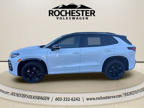Used 2026 Volkswagen Tiguan SE R-Line AWD/4WD image 4