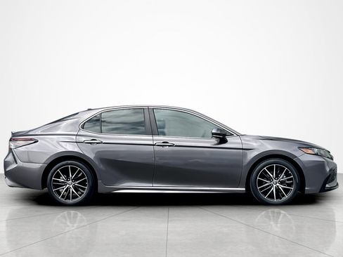 Used 2023 Toyota Camry SE w/ Convenience Package FWD image 6