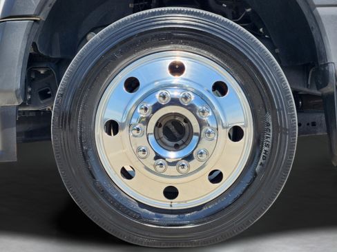 Used 2023 Ford F550 4x4 Crew Cab Super Duty image 11