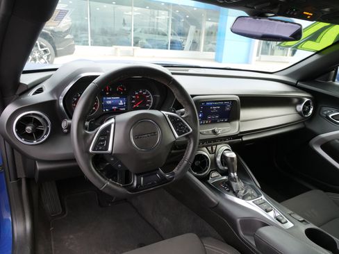 Used 2021 Chevrolet Camaro LT w/ RS Package image 19