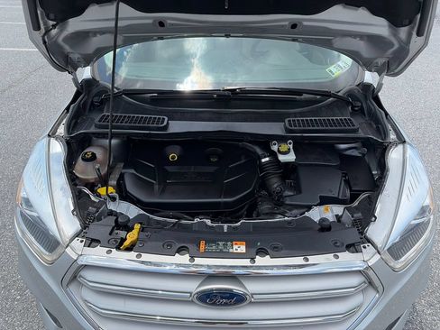 Used 2019 Ford Escape Titanium AWD/4WD image 27