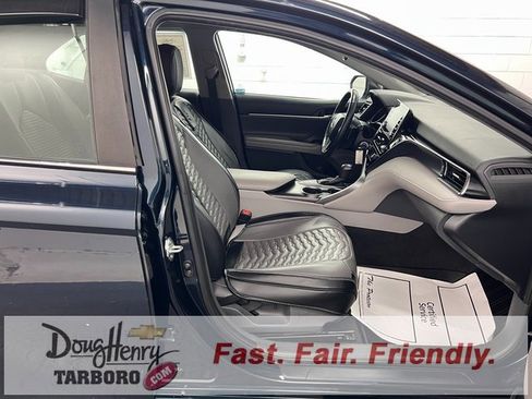 Used 2021 Toyota Camry SE image 41