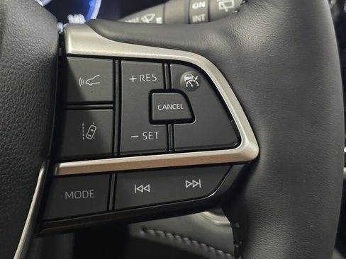 New 2026 Toyota Highlander Platinum image 34