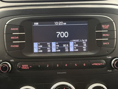Used 2017 Kia Soul FWD image 15