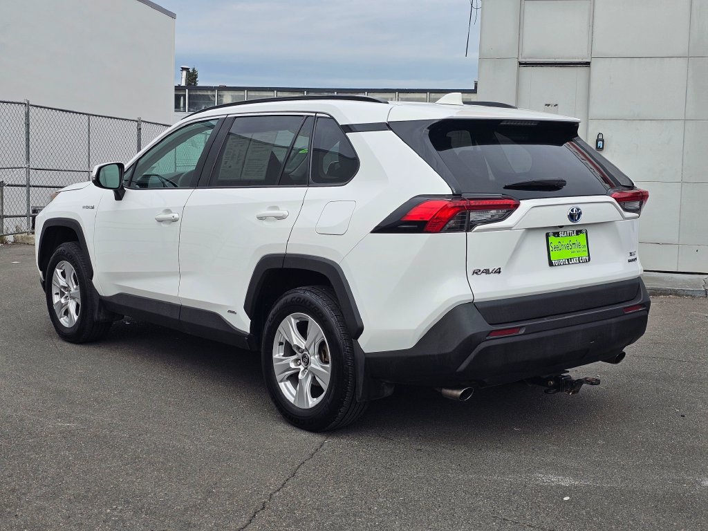 Used 2021 Toyota RAV4 XLE w/ Convenience Package AWD/4WD image 5