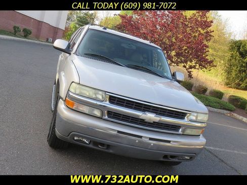 Used 2004 Chevrolet Suburban LT w/ Preferred Equipment Group AWD/4WD image 14