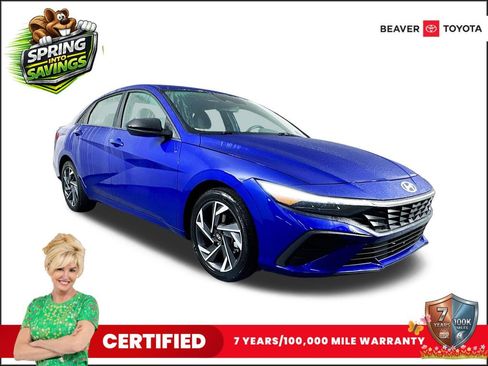 Used 2025 Hyundai Elantra Sport image 1