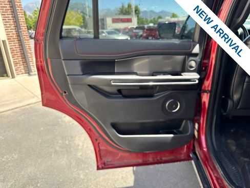 Used 2019 Ford Expedition Limited w/ Equipment Group 303A AWD/4WD image 18