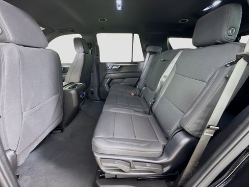 Used 2025 Chevrolet Tahoe LS image 24