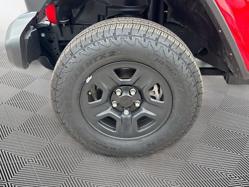 Certified 2023 Jeep Wrangler Unlimited Rubicon 4xe w/ Cold Weather Group AWD/4WD image 35