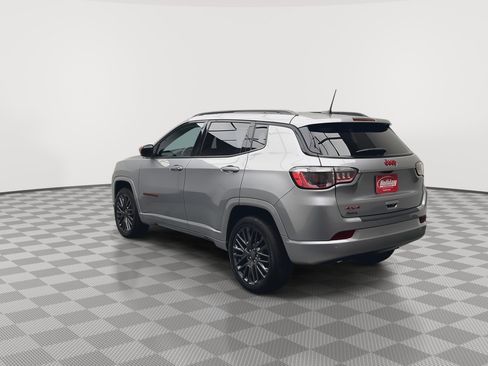 Used 2023 Jeep Compass Limited image 2