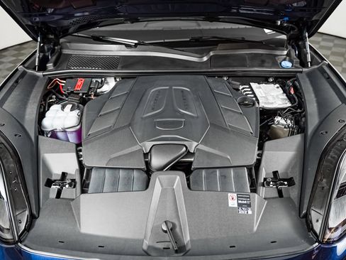 New 2026 Porsche Cayenne image 13