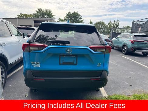 Used 2019 Toyota RAV4 LE AWD/4WD image 7