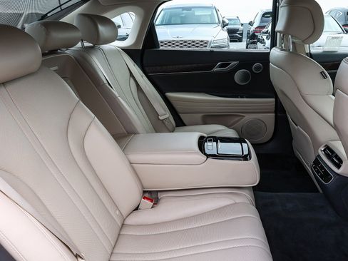 Used 2023 Genesis G80 2.5T w/ Advanced Package image 18