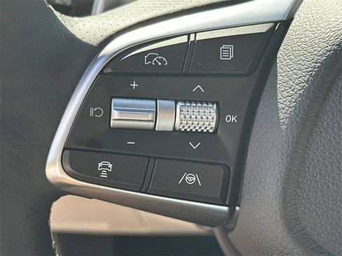 New 2026 Genesis G70 2.5T image 37