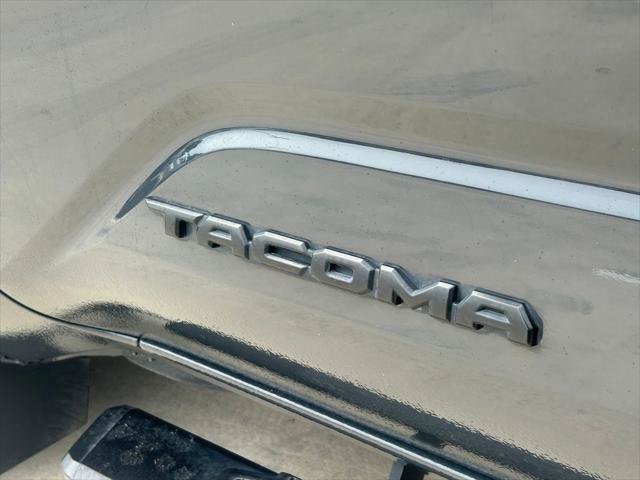 Certified 2024 Toyota Tacoma SR5 AWD/4WD image 14