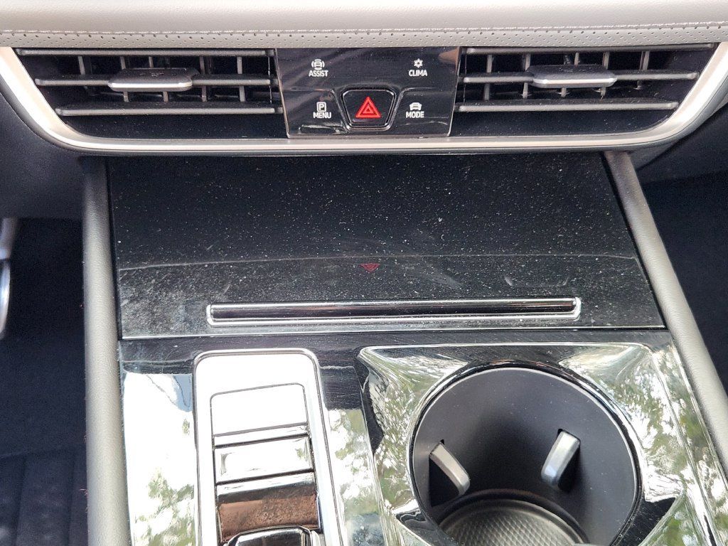 Used 2024 Volkswagen Atlas Peak Edition SEL AWD/4WD image 14