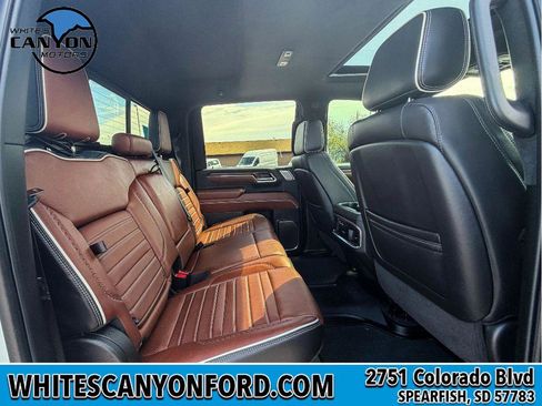 Used 2024 GMC Sierra 3500 Denali Ultimate AWD/4WD image 17