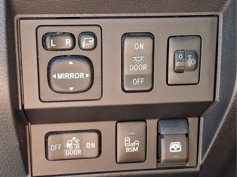 Used 2017 Toyota Tundra 1794 Edition AWD/4WD image 26