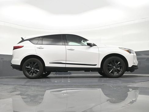 Used 2025 Acura RDX SH-AWD image 29