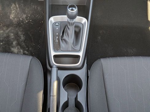 New 2026 Hyundai Venue SE image 18