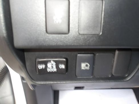 Used 2021 Toyota Tacoma SR w/ SX Package AWD/4WD image 14