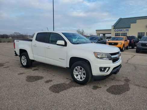 Used 2019 Chevrolet Colorado LT w/ LT Convenience Package image 18