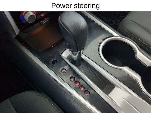 Used 2020 Nissan Pathfinder SV image 19