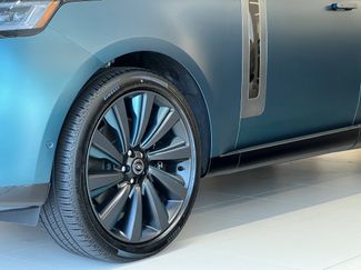 New 2025 Land Rover Range Rover SV video 2