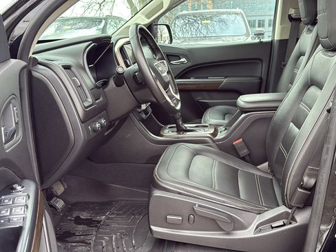 Used 2019 GMC Canyon Denali image 8