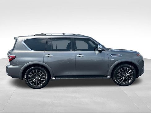 Used 2022 Nissan Armada Platinum w/ Captain's Chairs Package RWD image 6