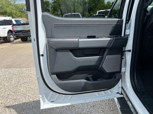 New 2025 Ford F150 Lariat w/ Equipment Group 501A Mid image 15