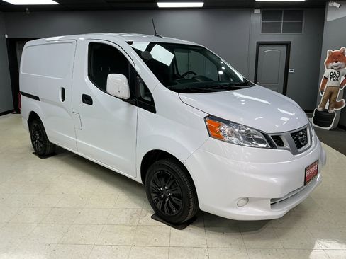 Used 2021 Nissan NV200 SV w/ Back Door Glass Package image 2