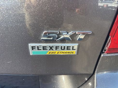 Used 2019 Dodge Grand Caravan SXT image 32