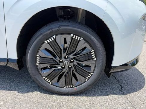 New 2026 Nissan Murano Platinum w/ Cargo Package AWD/4WD image 11