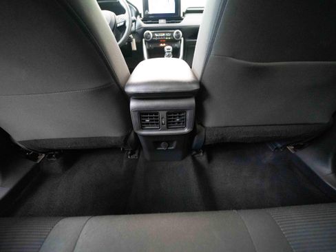 Used 2025 Toyota RAV4 LE AWD/4WD image 22