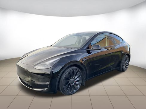 Used 2022 Tesla Model Y Performance image 3