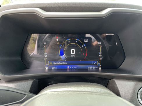 Used 2023 Chevrolet Colorado W/T image 10