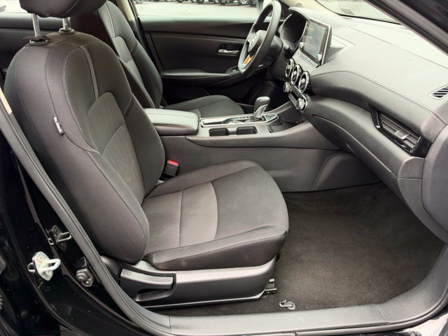 Used 2024 Nissan Sentra SV FWD image 11