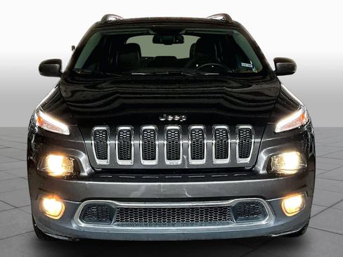 Used 2016 Jeep Cherokee Limited image 3