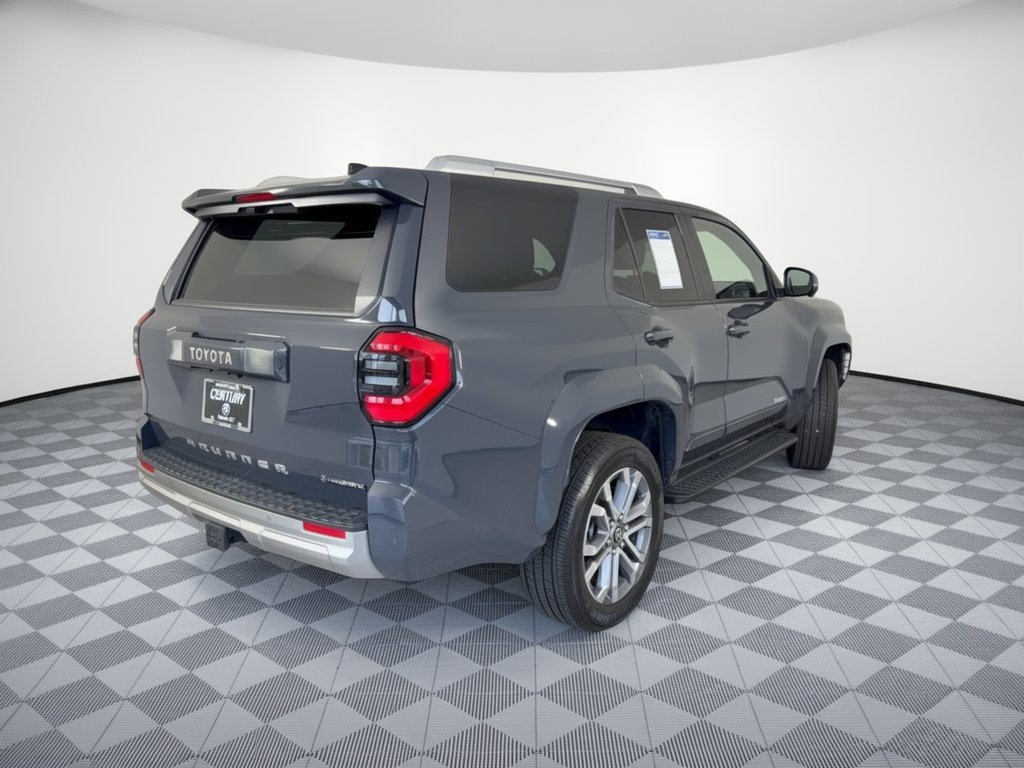 Used 2025 Toyota 4Runner Limited AWD/4WD image 9