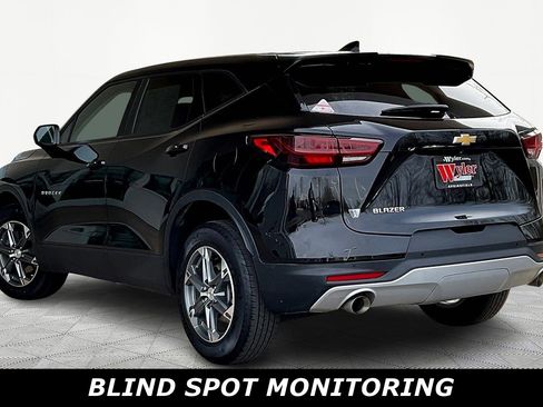 Used 2024 Chevrolet Blazer LT w/ Driver Confidence Package image 4