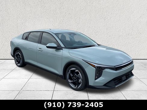New 2025 Kia K4 EX image 1