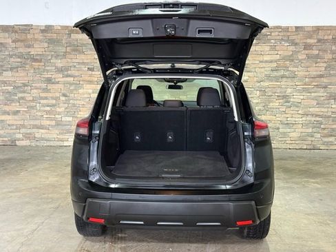 Certified 2025 Nissan Rogue SV image 7