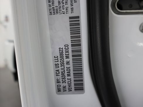 Used 2025 RAM 2500 Big Horn AWD/4WD image 71