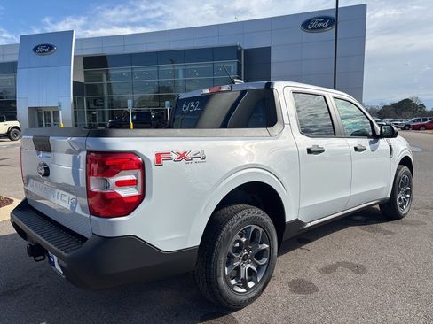 New 2026 Ford Maverick XLT w/ XLT Luxury Package image 10