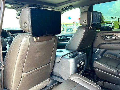 Used 2021 GMC Yukon XL Denali w/ Denali Premium Package RWD image 18