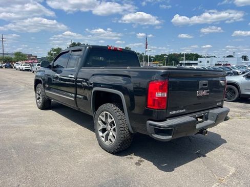 Used 2014 GMC Sierra 1500 SLT w/ All-Terrain Package AWD/4WD image 7