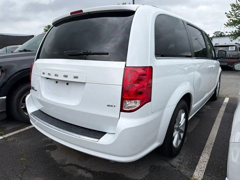 Used 2020 Dodge Grand Caravan SXT FWD image 7